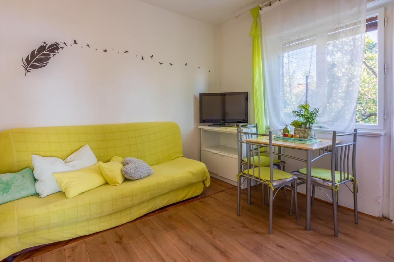 Apartments Marmar Crikvenica Exterior foto